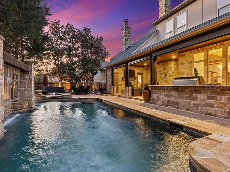 Beautiful House for Sale Gallery Image